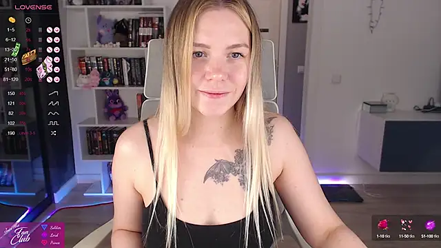 Snapshot of Emma_Bryan chatting on October 2025 08:06:02 PM Emma Bryan online show from October 2025 08:06:02 PM