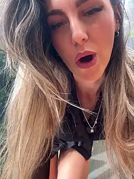 nicole 98 online show from April 2026 02:55:02 PM