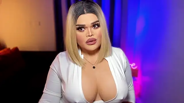 Snapshot of KarolinaThompson chatting on February 2025 09:15:01 AM KarolinaThompson online show from February 2025 09:15:01 AM