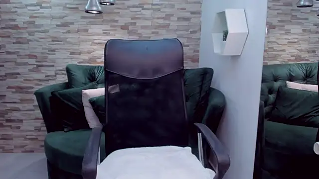 Snapshot of Sharon_tits chatting on November 2025 01:44:02 PM Sharon tits online show from November 2025 01:44:02 PM