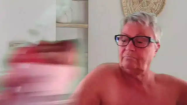 GrannyChrissy68 online show from April 2026 09:19:01 PM