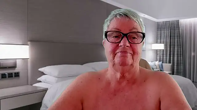 GrannyChrissy68 online show from May 2026 08:47:02 PM