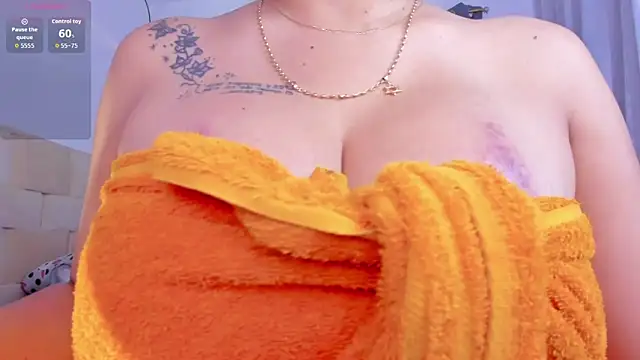 sweetfabianaxl online show from February 2026 07:17:02 PM