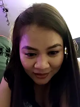 Snapshot of yenyen_ chatting on February 2026 07:06:02 PM yenyen online show from February 2026 07:06:02 PM