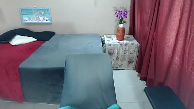 top2bottom4u online show from March 2025 10:55:02 AM