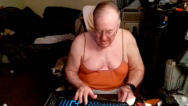 Toastir online show from October 2025 03:09:01 PM