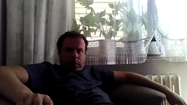grzes19763 online show from May 2026 09:37:01 AM