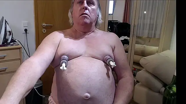 Snapshot of Sissygera chatting on January 2025 04:34:01 PM Sissygera online show from January 2025 04:34:01 PM