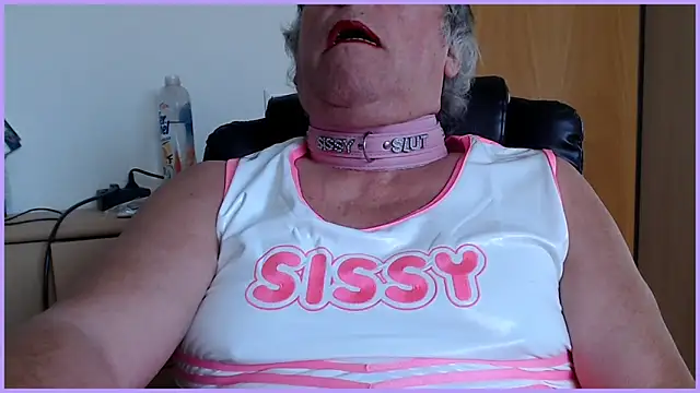 Snapshot of Sissygera chatting on September 2025 03:04:01 PM Sissygera online show from September 2025 03:04:01 PM