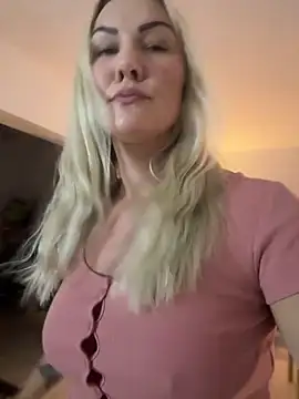 Snapshot of NastyMilf_ chatting on October 2025 06:41:01 PM NastyMilf online show from October 2025 06:41:01 PM