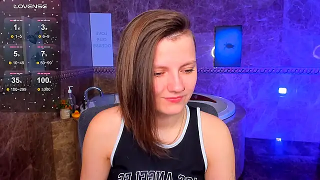 MelindaTin online show from April 2026 01:00:02 AM