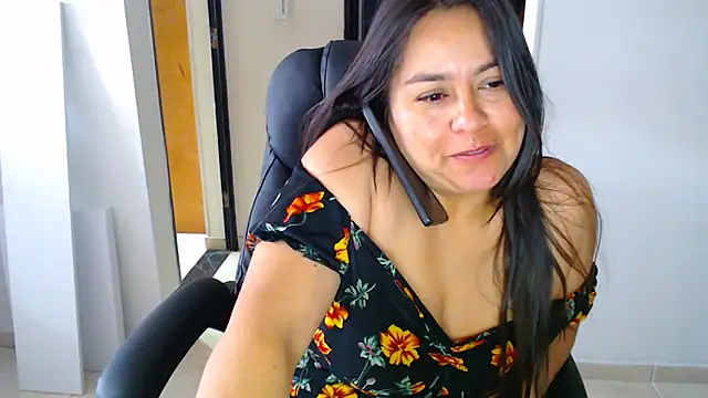 Ixchel Anaid online show from September 2025 02:44:01 PM