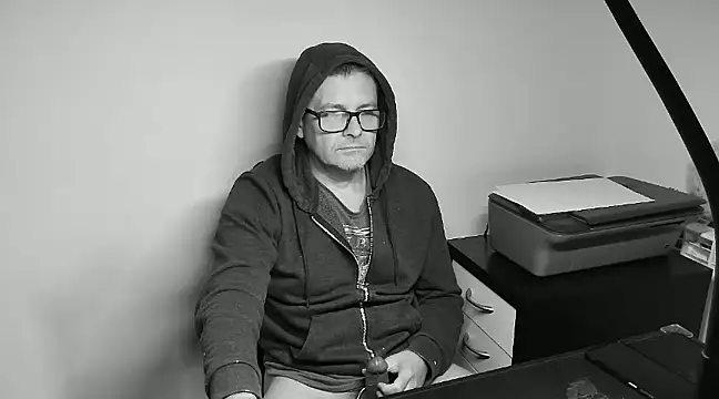 Snapshot of qpmario@xh chatting on December 2024 08:18:01 AM qpmarioxh online show from December 2024 08:18:01 AM