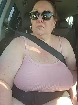Snapshot of Miss_Phat_Booty chatting on June 2026 09:49:01 PM Miss Phat Booty online show from June 2026 09:49:01 PM