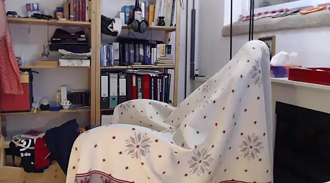 Snapshot of tibe50 chatting on February 2025 07:58:02 PM tibe50 online show from February 2025 07:58:02 PM