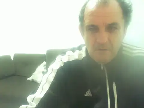 ConradinhoBR50 online show from May 2026 10:06:01 PM