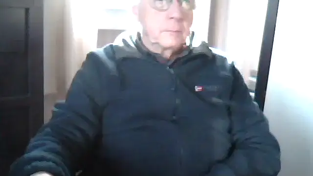 johnjohn622662 online show from February 2026 02:20:02 PM