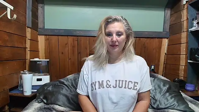 lisaxlovexxx online show from May 2026 03:29:01 PM