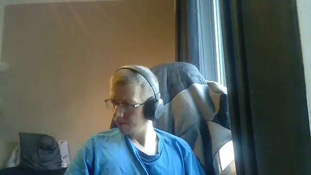David250692 online show from June 2026 12:15:01 PM