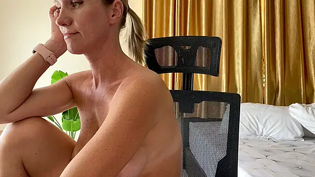 Snapshot of KatnessHot chatting on February 2025 07:41:01 AM KatnessHot online show from February 2025 07:41:01 AM