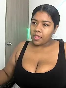 paola091 online show from October 2025 11:32:02 AM