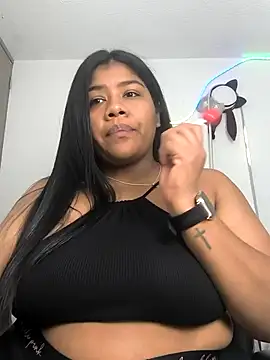 paola091 online show from October 2025 11:46:01 PM