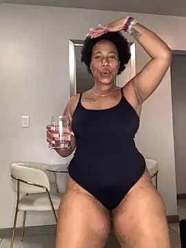 CurvyDesire1 online show from December 2025 08:47:01 PM