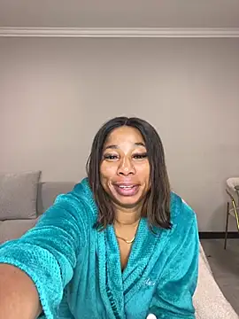 CurvyDesire1 online show from May 2026 01:44:01 AM