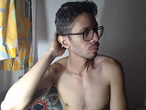 alisterxxx online show from March 2026 12:52:01 PM