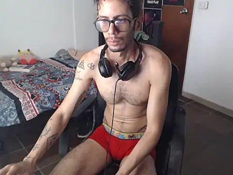alisterxxx online show from July 2026 02:54:01 PM