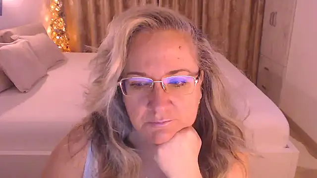 Raisshy online show from February 2026 05:17:01 AM