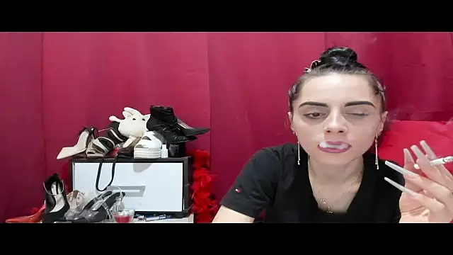 Snapshot of jessystarr chatting on May 2026 10:32:01 AM jessystarr online show from May 2026 10:32:01 AM
