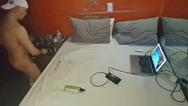 MikyFoxx online show from January 2025 02:51:02 AM