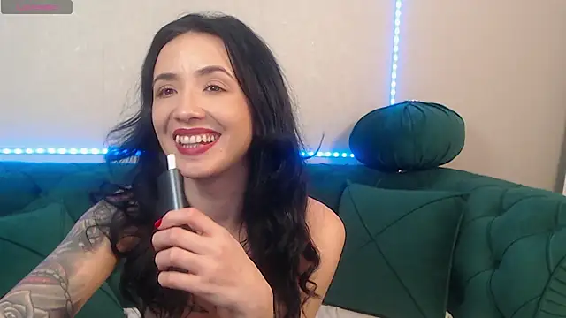 GlamKate online show from March 2025 04:30:02 PM