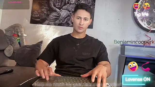 Snapshot of BenjaminCooperk chatting on March 2026 07:25:02 AM BenjaminCooperk online show from March 2026 07:25:02 AM