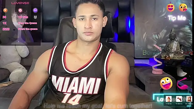 Snapshot of BenjaminCooperk chatting on March 2026 11:43:01 PM BenjaminCooperk online show from March 2026 11:43:01 PM