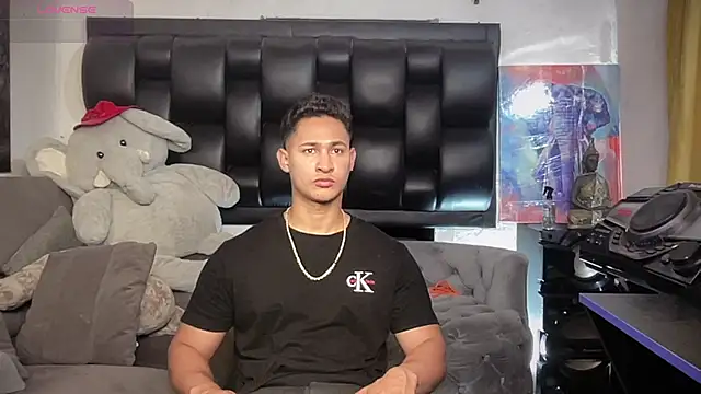 Snapshot of BenjaminCooperk chatting on April 2026 07:08:01 AM BenjaminCooperk online show from April 2026 07:08:01 AM