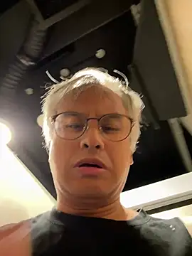 knobhead2020 online show from July 2026 06:24:02 PM