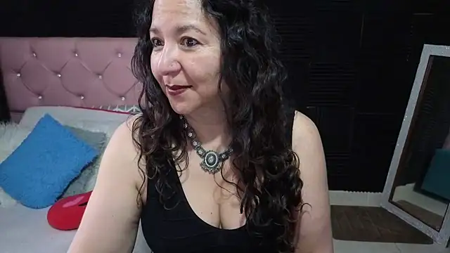 katifoxx online show from April 2026 02:55:02 PM