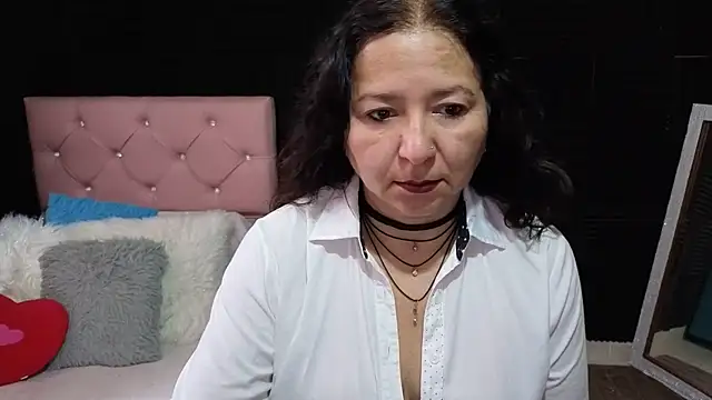 katifoxx online show from May 2026 03:18:02 PM