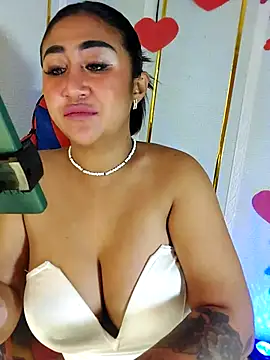 Snapshot of XXX_harna chatting on February 2025 07:33:02 AM XXX harna online show from February 2025 07:33:02 AM