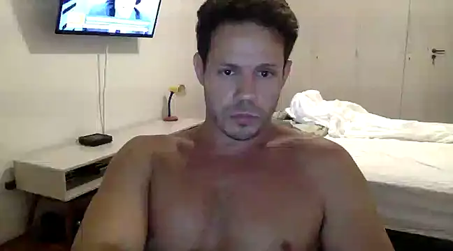 Snapshot of FelipeRiver chatting on March 2025 10:42:01 PM FelipeRiver online show from March 2025 10:42:01 PM