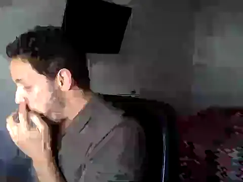 Snapshot of FelipeRiver chatting on March 2026 07:09:01 PM FelipeRiver online show from March 2026 07:09:01 PM