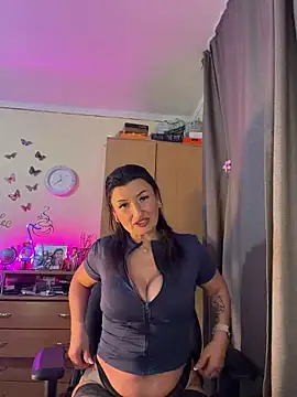 Hotangel75 online show from May 2026 08:44:01 AM