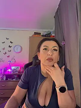Hotangel75 online show from May 2026 04:34:01 PM