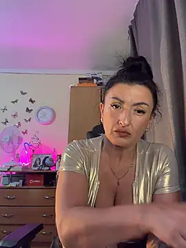Hotangel75 online show from July 2026 05:28:02 PM