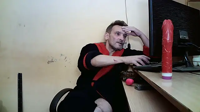 dundyFocus online show from September 2025 02:33:02 PM