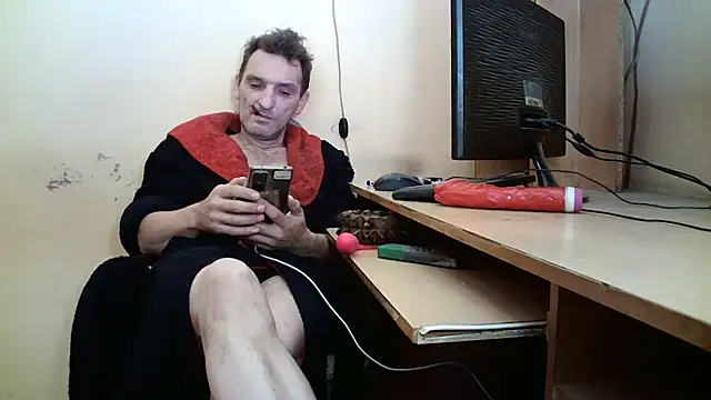 dundyFocus online show from October 2025 01:01:02 PM