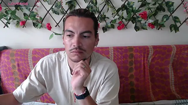 Snapshot of Jack_Emily1 chatting on May 2026 02:14:01 PM Jack Emily1 online show from May 2026 02:14:01 PM