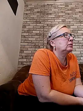 Snapshot of Cerd_Ayaz chatting on October 2025 10:00:02 AM Cerd Ayaz online show from October 2025 10:00:02 AM